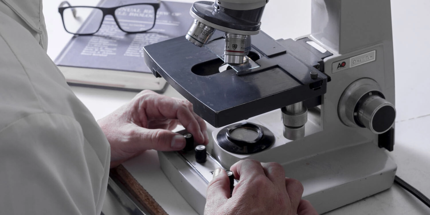 Laboratorio Perez Elizalde - Servicios - Microbiologia (1)